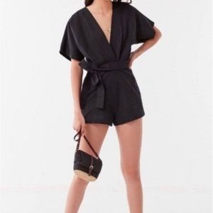 urban outfitters black romper size medium! 🖤